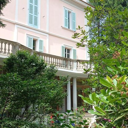 B&B Villa Margherita Lesa Bagian luar foto