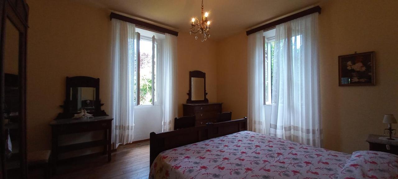 B&B Villa Margherita Lesa Bagian luar foto