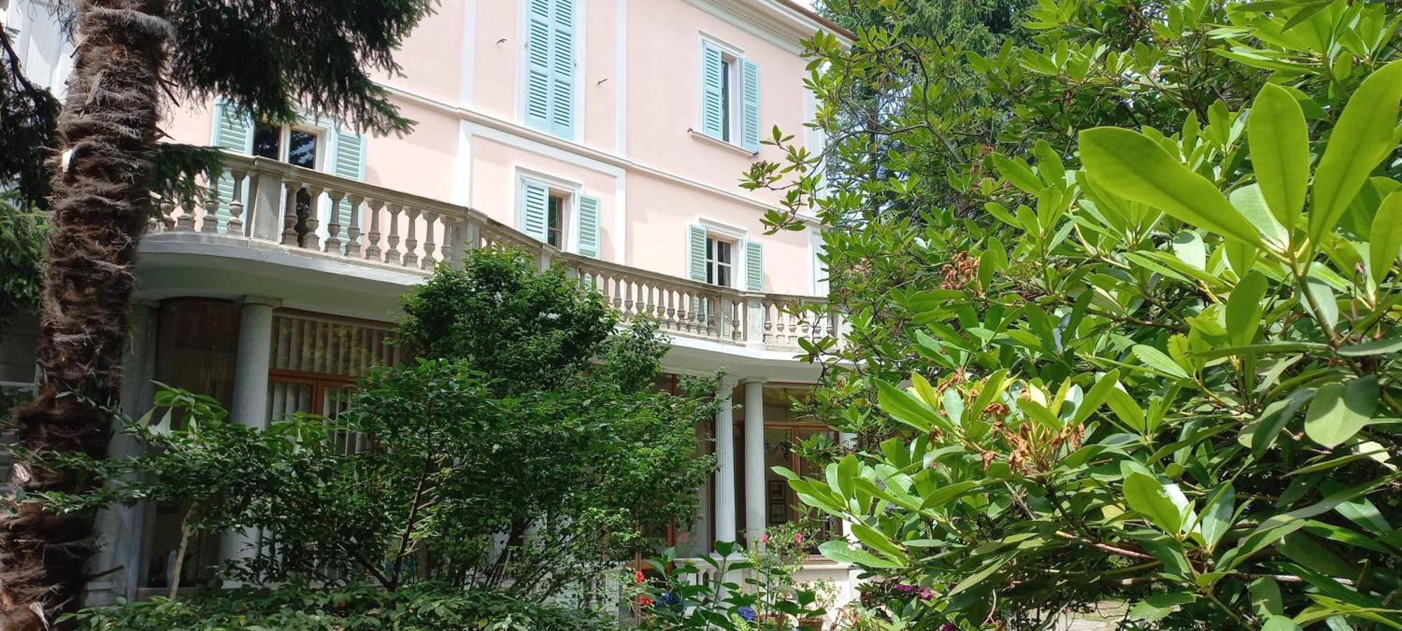 B&B Villa Margherita Lesa Bagian luar foto