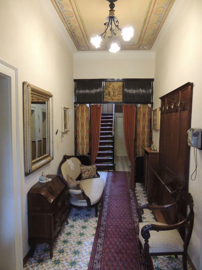 B&B Villa Margherita Lesa Bagian luar foto