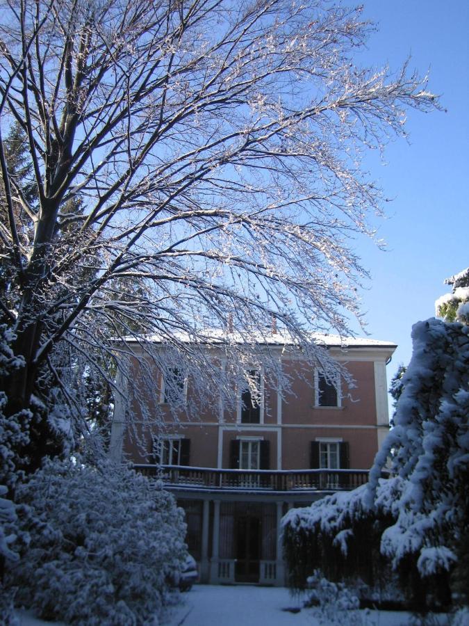 B&B Villa Margherita Lesa Bagian luar foto